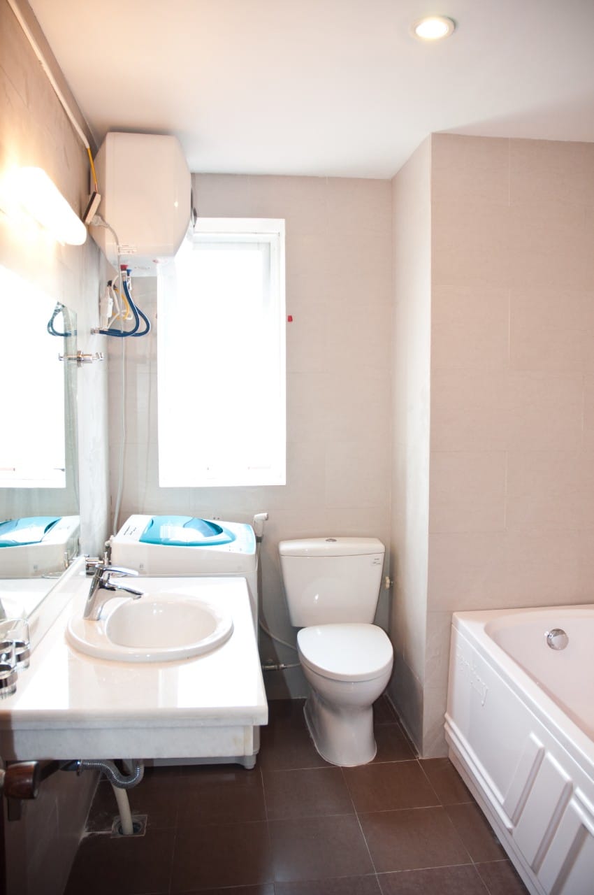 Bán nhà mặt phố Lê Văn Hưu, 110m2, 10 tầng thang máy mới đẹp, 110 tỷ, kinh doanh đỉnh - Ảnh 3