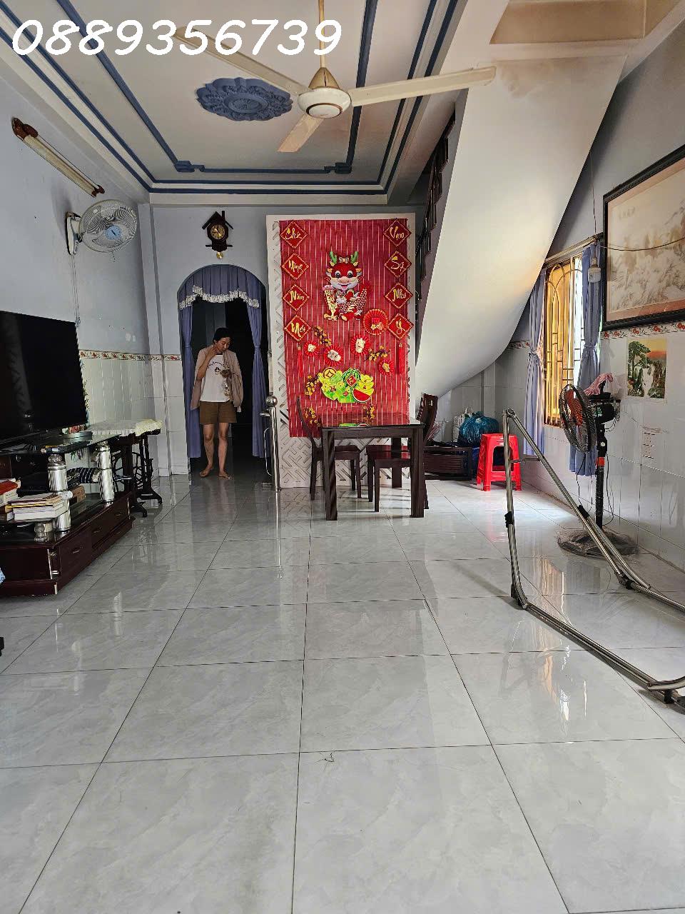 [ QUẬN 7 ] Siếu Hót Với 2 tỷ xíu có 100m2 nhà đất full cư, ngay 10m mặt tiền đường Huỳnh Tấn Phát - Ảnh 2