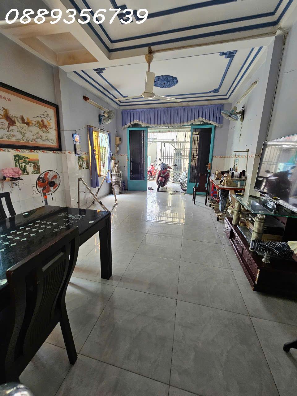 [ QUẬN 7 ] Siếu Hót Với 2 tỷ xíu có 100m2 nhà đất full cư, ngay 10m mặt tiền đường Huỳnh Tấn Phát - Ảnh 1