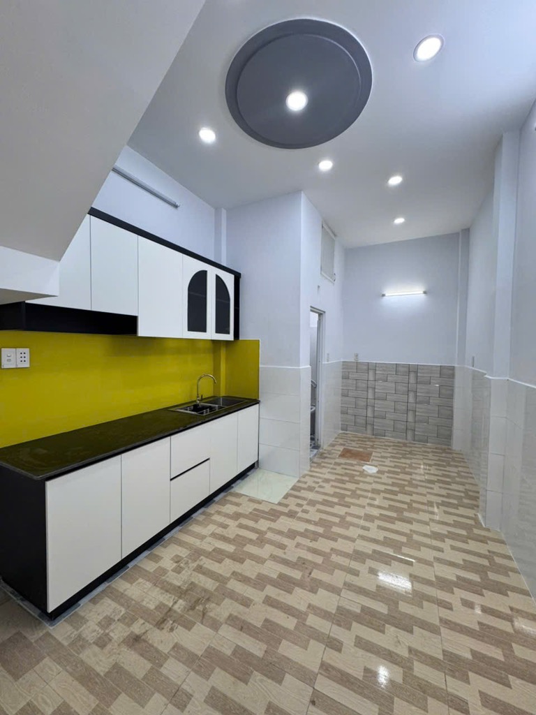 Bán nhà HXH đường T8, gần Lê Trọng Tấn, Tây Thạnh Tân Phú, 2 tầng đẹp, 3x10, chỉ hơn 3 tỷ - Ảnh 1