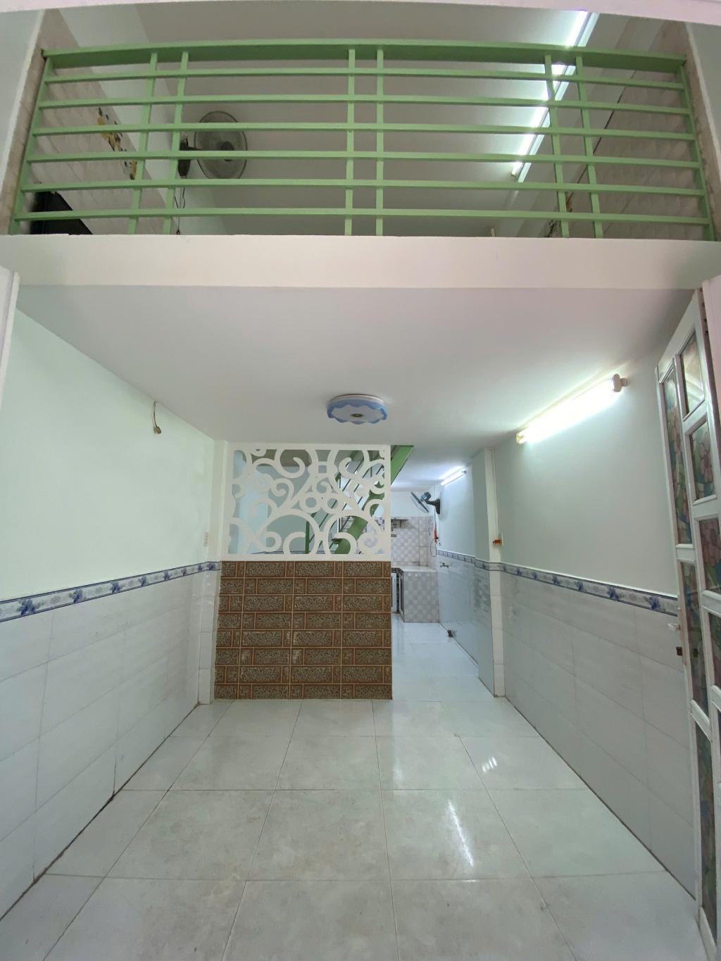 Bán nhà đường 100 Bình Thới, gần vòng xoay Lê Đại Hành, Q11, 3x7 - 3 tầng, chỉ hơn 3 tỷ - Ảnh chính