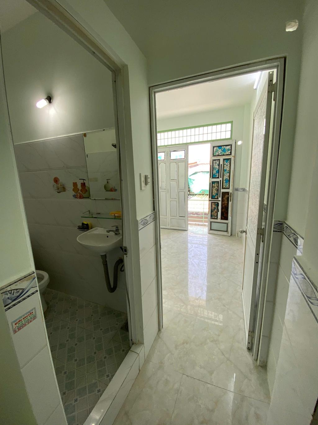 Bán nhà đường 100 Bình Thới, gần vòng xoay Lê Đại Hành, Q11, 3x7 - 3 tầng, chỉ hơn 3 tỷ - Ảnh 2