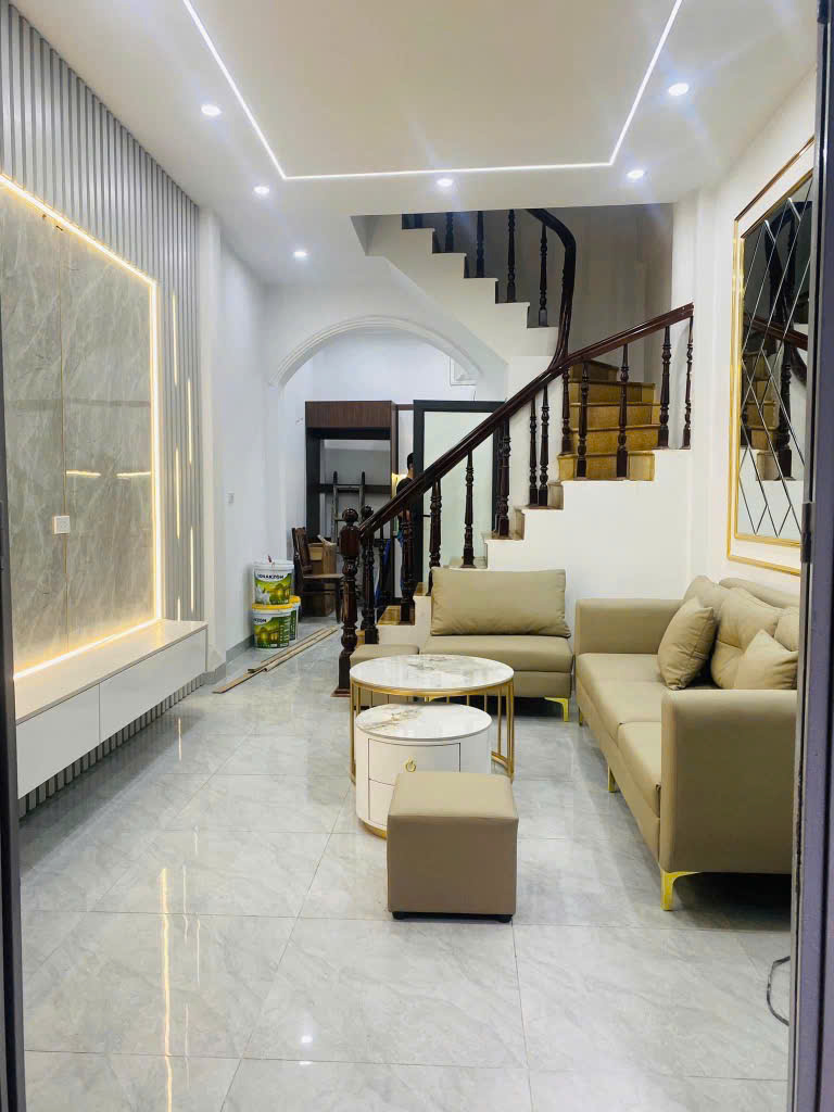 ĐẤT VÀNG PHÁO ĐÀI LÁNG - TRUNG TÂM ĐỐNG ĐA - BA BƯỚC RA ĐƯỜNG LÁNG 31M 4 TẦNG CHỈ 7.5 TỶ - Ảnh chính