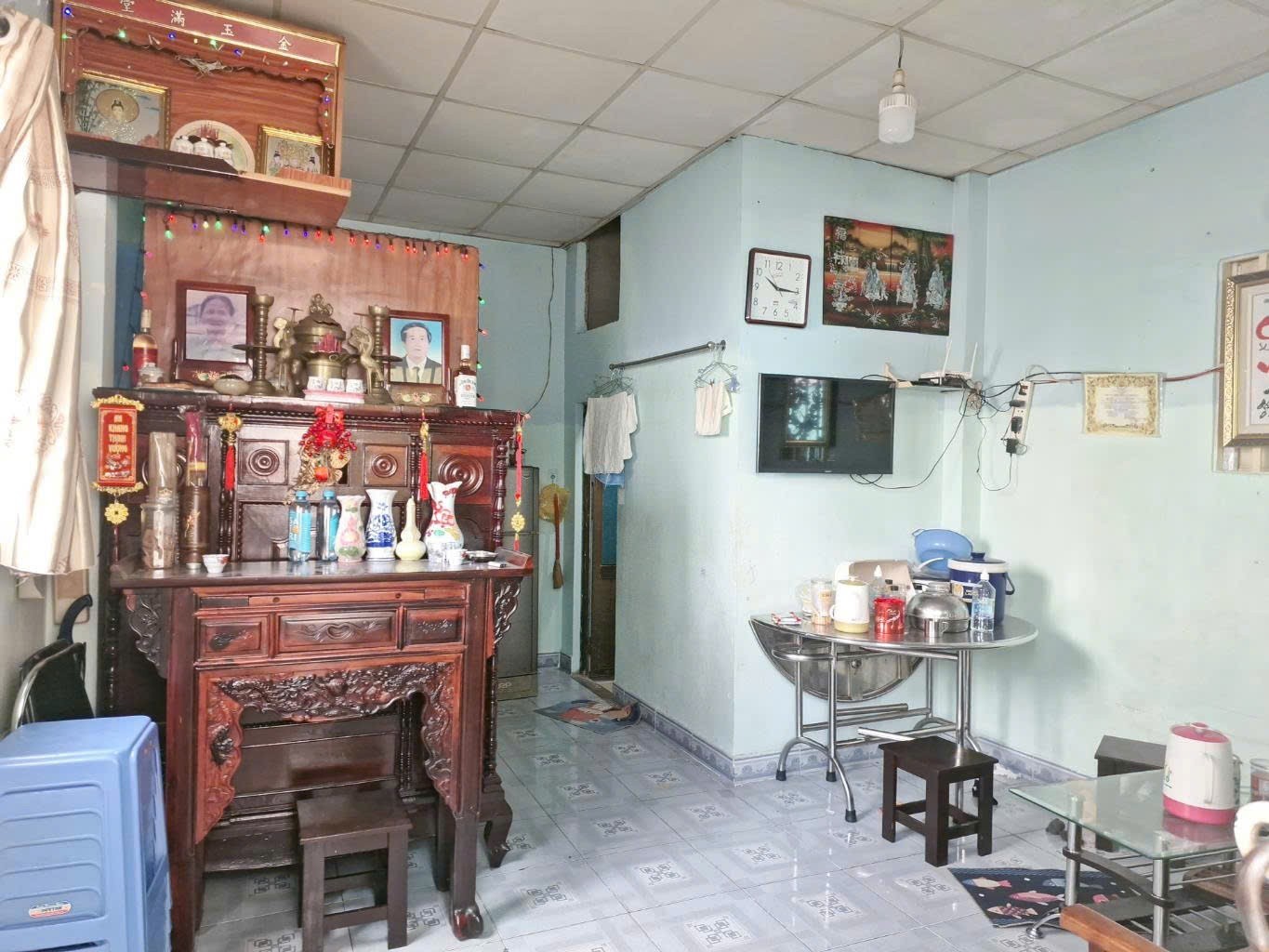 NHÀ QUẬN 7 <br>+ Kết Cấu Nhà: MT Đang Kinh Doanh gồm trệt, lầu, ST, gồm 2PN, 2WC, Sân Thượng, Bếp, - Ảnh 1