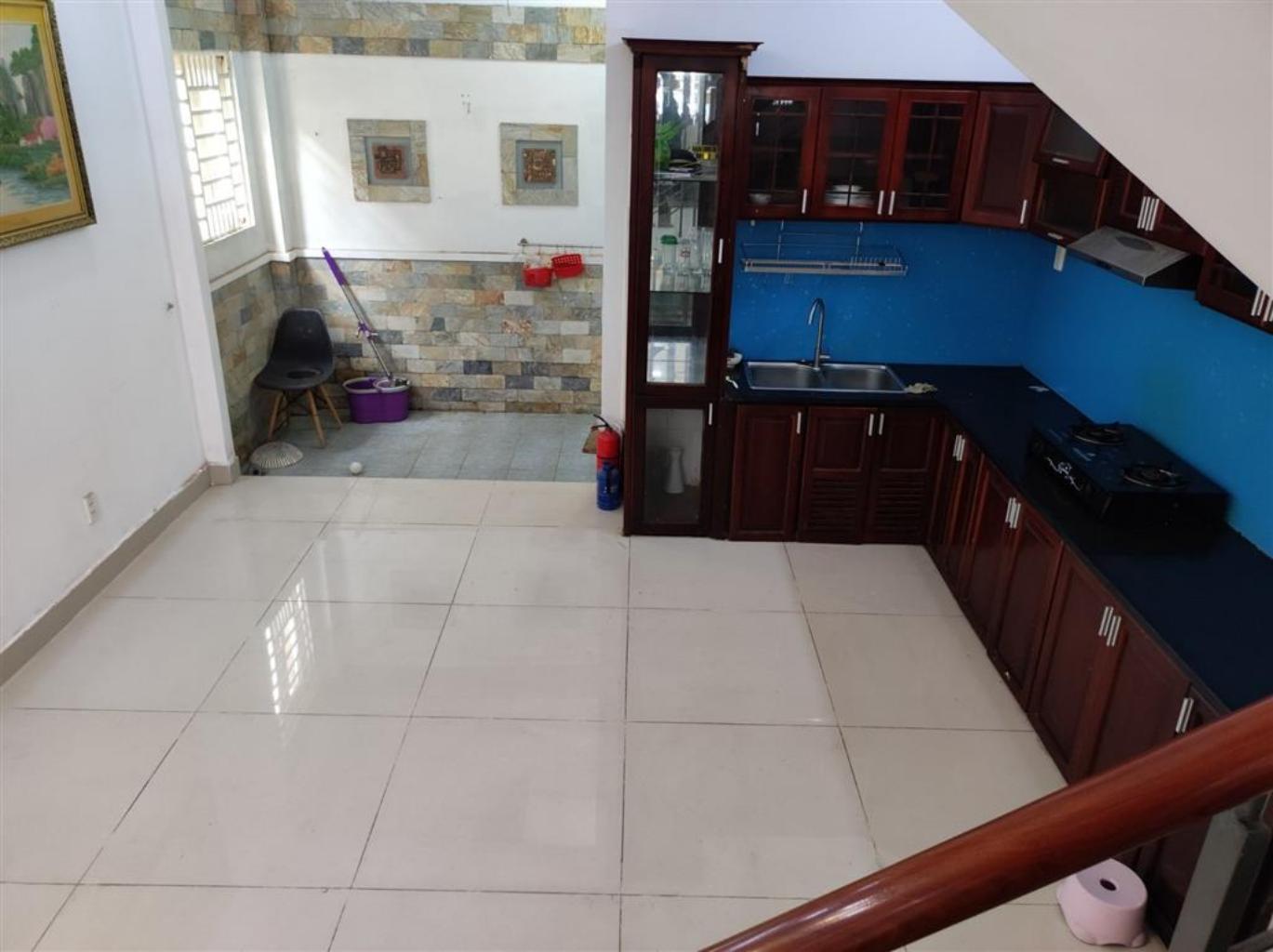 NHÀ ĐẸP - GIÁP CHỢ PHẠM VĂN BẠCH & QUANG TRUNG - HXH - DT 66M² - 3 TẦNG LẦU CHỈ 6.X TỶ - Ảnh 3
