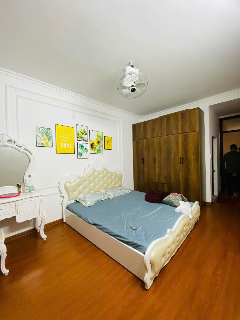 CẦN BÁN GẤP NHÀ PHỐ TÂN MAI HOÀNG MAI BA GÁC ĐỖ CỬA 32M 5 TẦNG GIÁ NHỈNH 6 TỶ - Ảnh 3