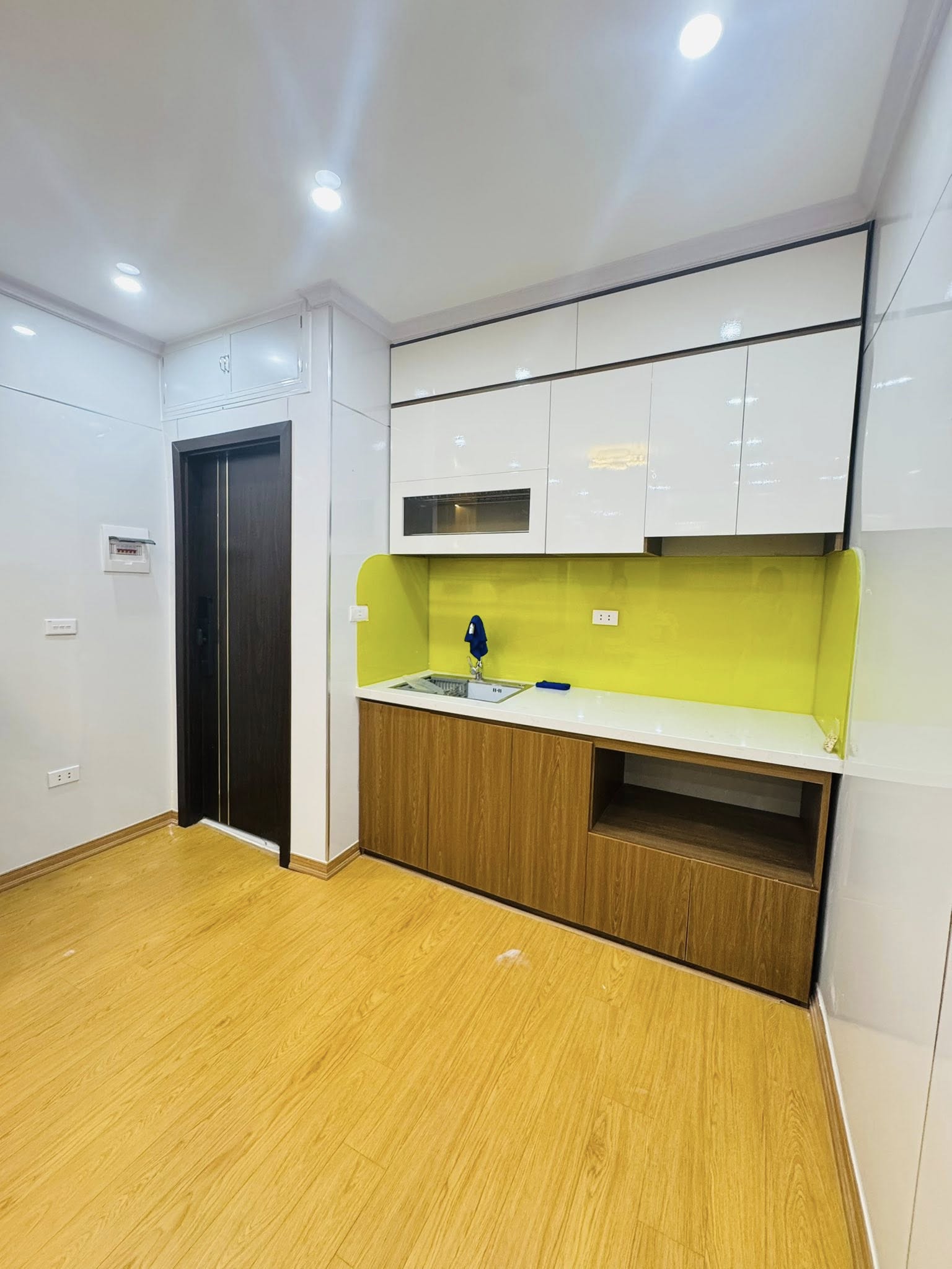 💥Tập thể tầng 3 Thái Thịnh 60m 2PN riêng, Nội thất mới toanh, nhỉnh 3 tỷ - Ảnh 4