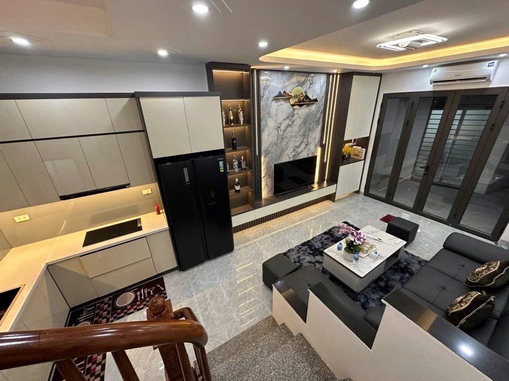 MAI DỊCH CẦU GIẤY- MẶT TRƯỚC MẶT PHỐ - MẶT SAU MẶT NGÕ - VỈA HÈ ĐÁ BÓNG - KINH DOANH ĐỈNH CAO - NHÀ - Ảnh 3