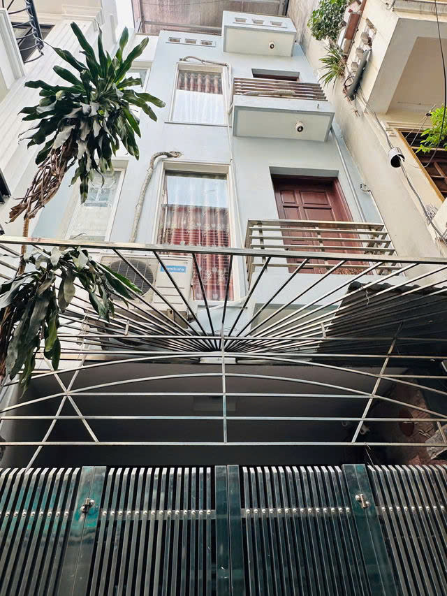NHÀ ĐẸP 2 THOÁNG NGÕ THÔNG Quan Thổ 3 44/50M2,X 4 tầng,mặt tiền 3.7m, 12.5 tỷ Đống Đa. - Ảnh chính