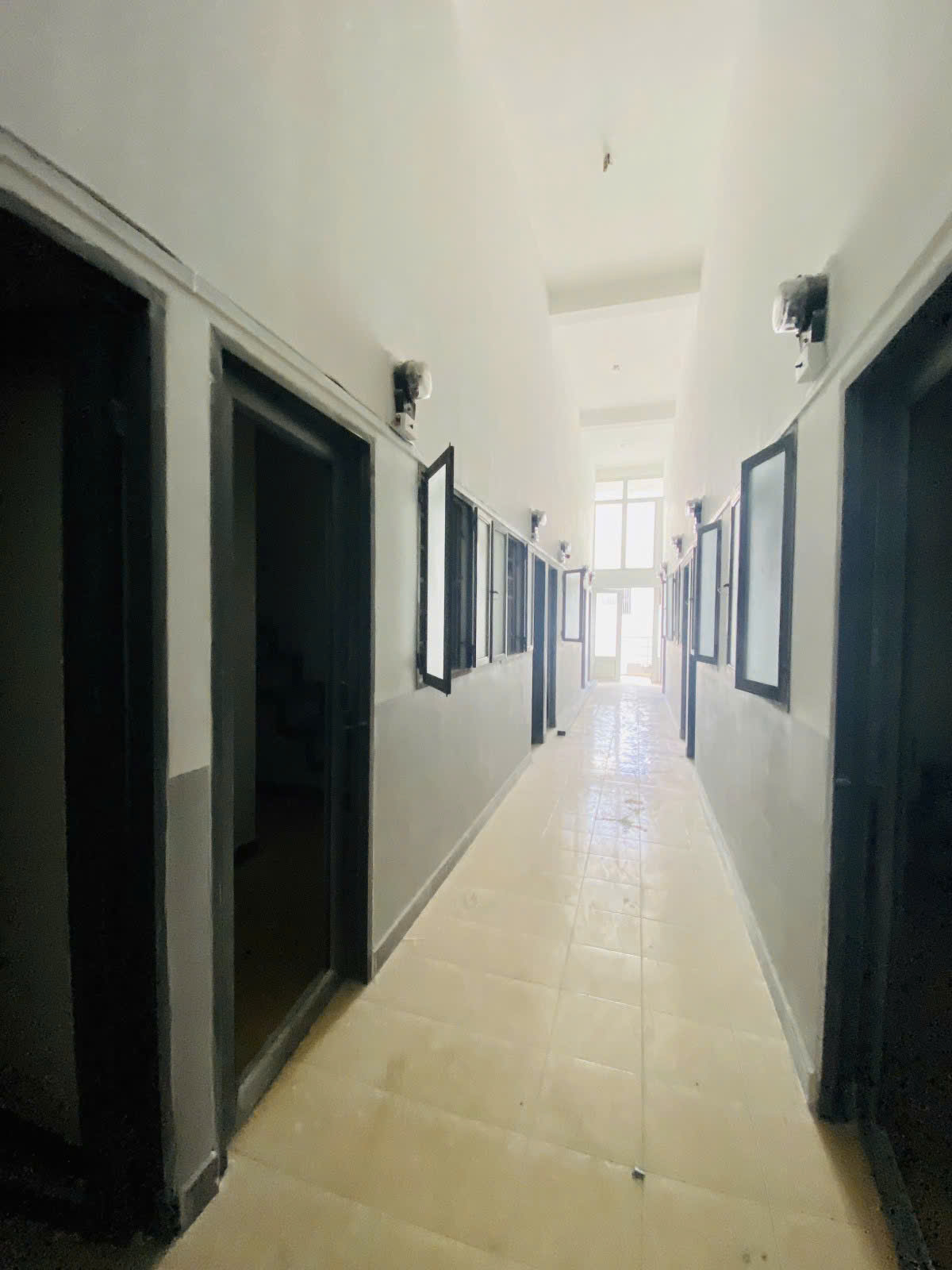 Bán nhà 6 Tầng có 50CHDV, Hẻm 8m Quang Trung gần Phan Huy Ích, 11.7x24m, 28.5 tỷ. - Ảnh 1