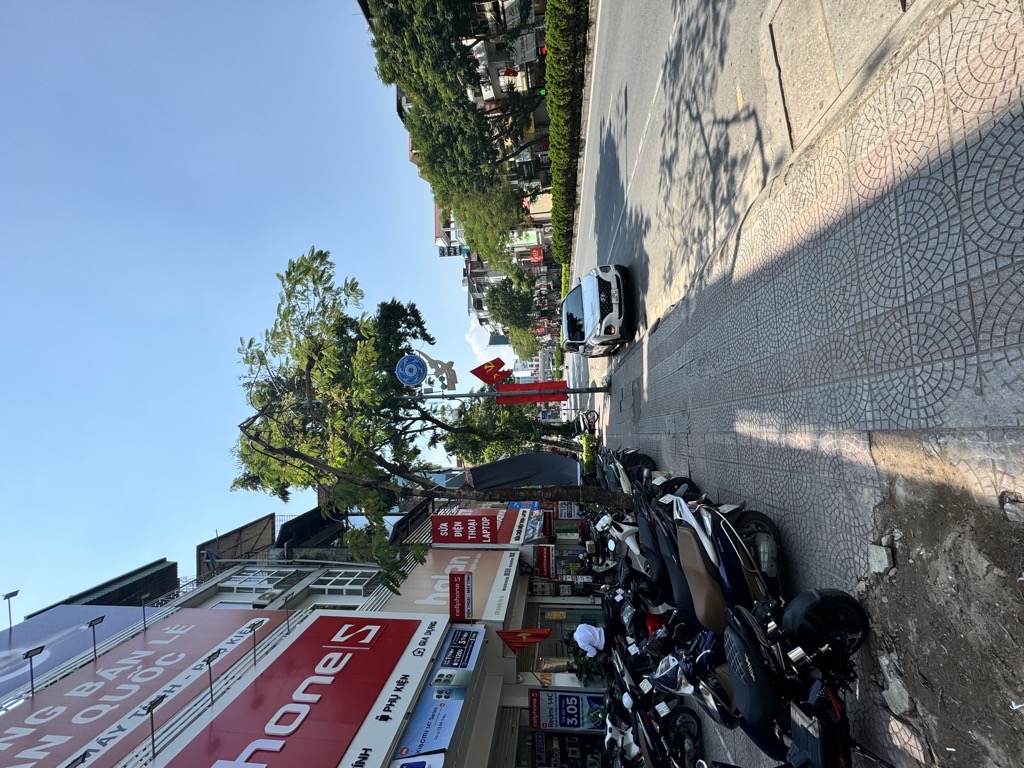 VIP VIP VIP - MẶT PHỐ NGUYỄN VĂN CỪ -  BÁN ĐẤT TẶNG 2 TÒA NHÀ 11 TẦNG + 7 TẦNG - MT ĐỈNH 18.3M - 2 - Ảnh 2