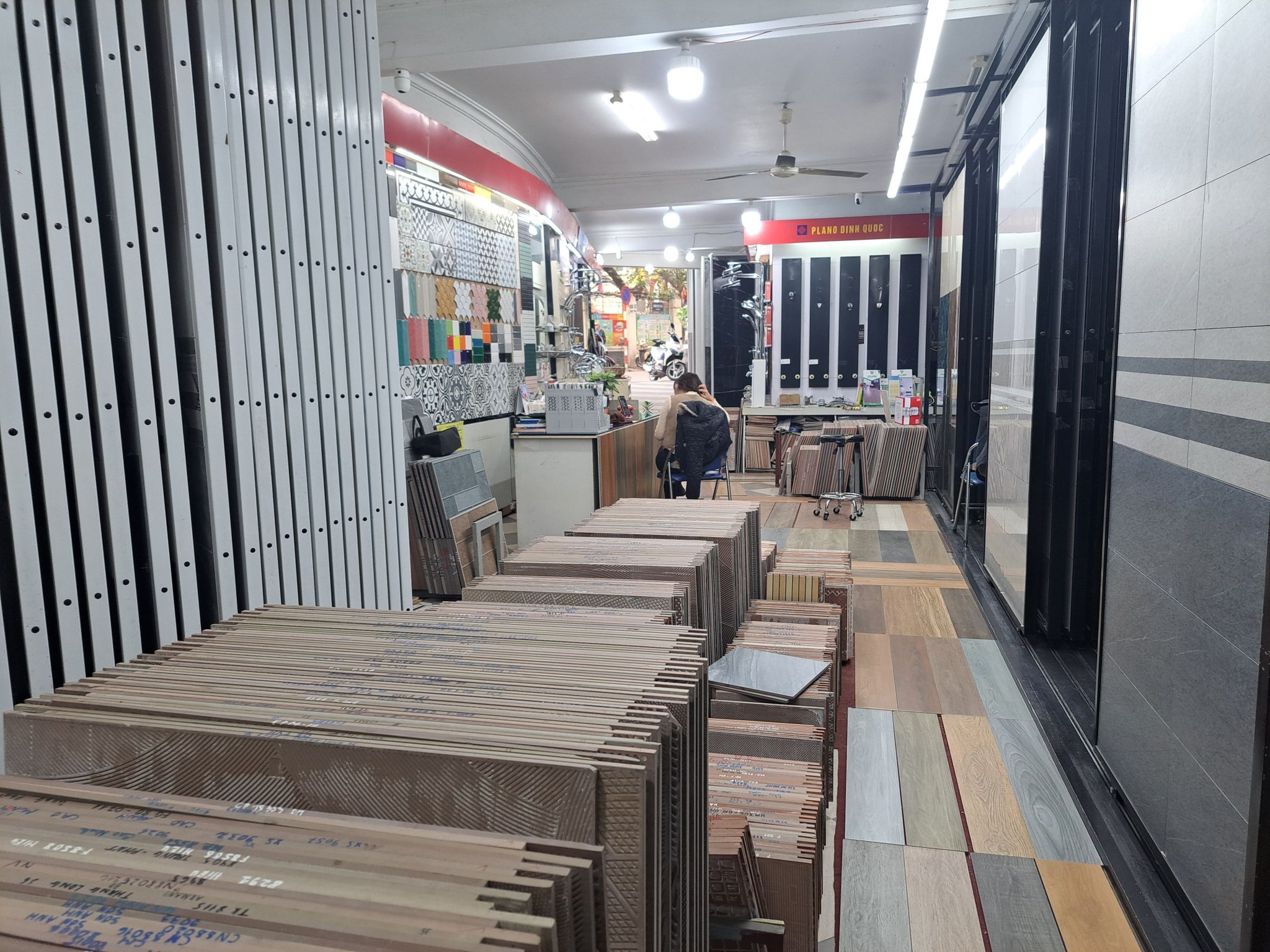 BÁN NHÀ AN TRẠCH ĐỐNG ĐA MẶT PHỐ KINH DOANH SẦM UẤT Ô TÔ TẢI TRÁNH NHAU 4 TẦNG 120M 38 TỶ - Ảnh 1