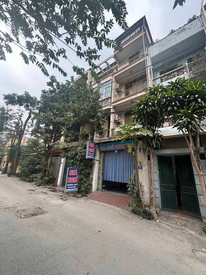 BÁN NHÀ HÀO NAM. 50M2 4 TẦNG GIÁ 17 TỶ-  MẶT NGÕ TO NHƯ MẶT PHỐ- SAU QUY HOẠCH ĐƯỜNG 30M. - Ảnh 2