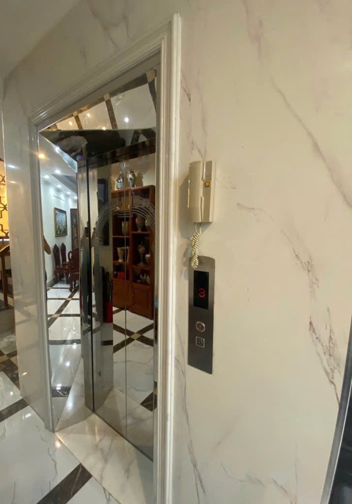 CHỦ TẶNG NỘI THẤT 2 TỶ, SIÊU PHẨM HỒNG TIẾN 80M, 6T, MT5M, 2 THOÁNG, THANG MÁY, SÁT PHỐ. - Ảnh 2