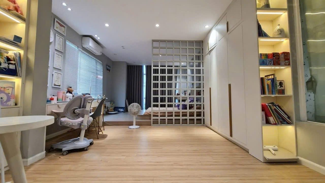 bán nhà Nguyễn Sơn- bệnh viện Tâm Anh, 105m x 6 tầng, lô góc, thang máy, 2 mặt ôtô tránh -Vị trí : k - Ảnh chính