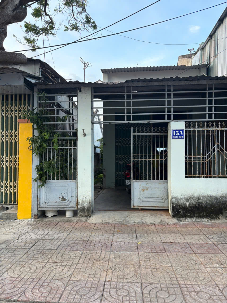 Bán đất tặng nhà cũ mặt tiền đường Phùng Hưng, Phước Long Nha Trang dt 104m2 Giá 7 tỷ 950 ( tl - Ảnh 2