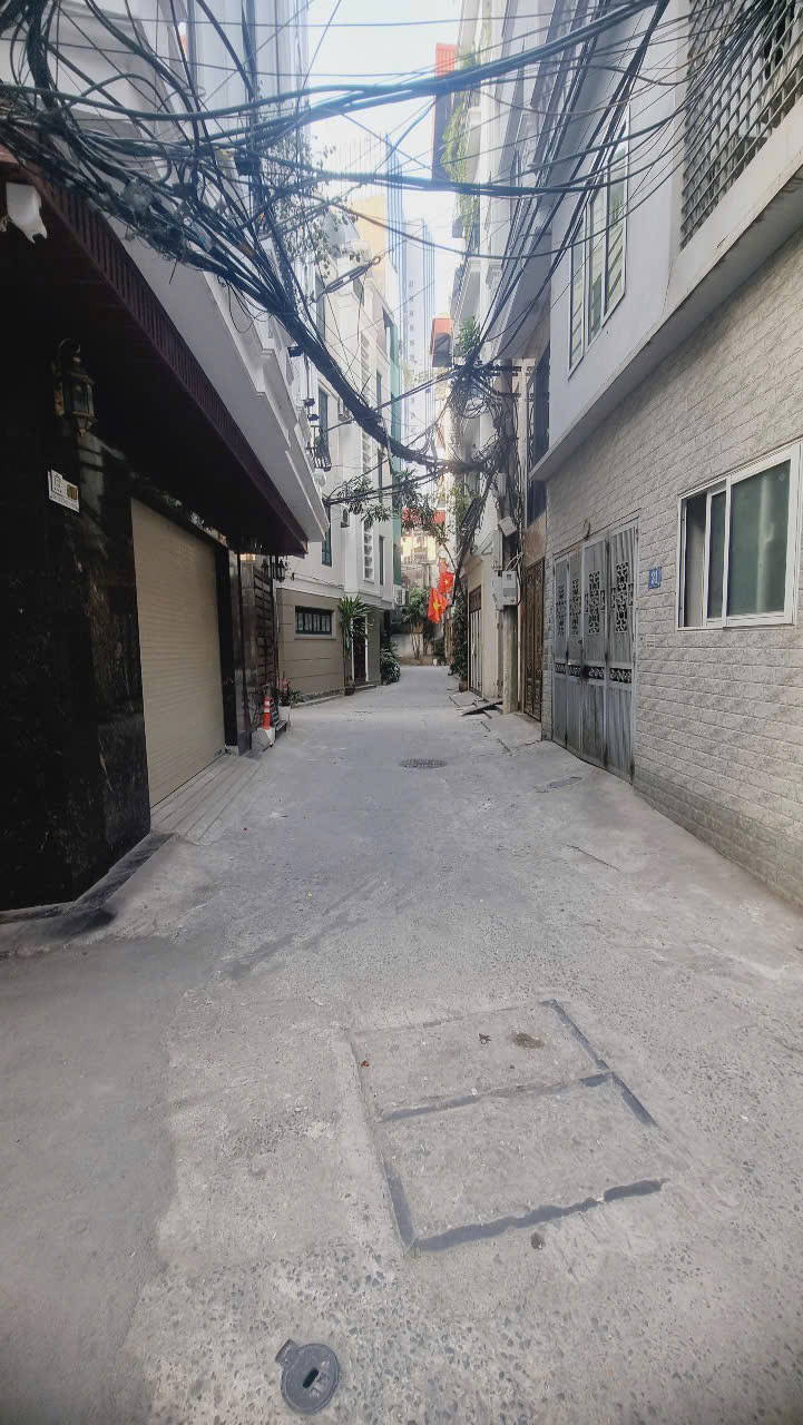 Bán nhà ngõ 1150 Đường Láng, Đống Đa, 45m2, mặt tiền 6m, LÔ GÓC- Ô TÔ vào nhà, 14.9 tỷ - Ảnh chính