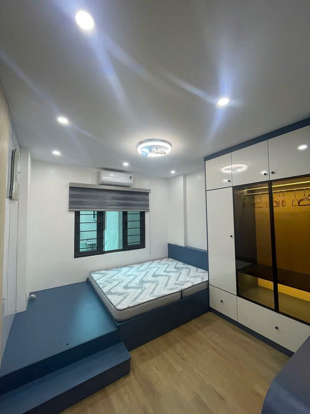 NHÀ MỚI DÂN XÂY NGÕ RỘNG BA GÁC QUA Ngọc Thụy-Long Biên 45m2,4 tầng X 8.5 tỷ. - Ảnh 2