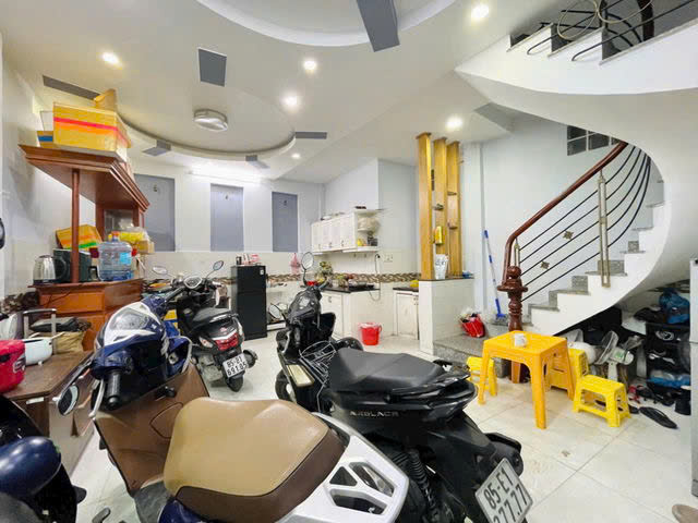 GIÁ MỀM NHẤT QUẬN PHÚ NHUẬN - Phan Đăng Lưu 7.85 tỷ -DTCN 39m DTXD 31m (6 x 7)-Kết cấu: trệt 3 lầu - Ảnh 2