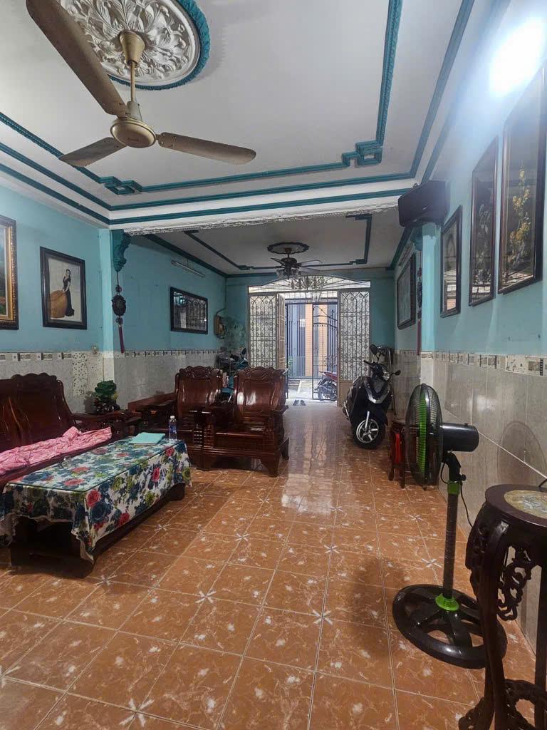 BÁN NHÀ GẦN GÒ DẦU, QUẬN TÂN PHÚ, HẺM XE HƠI, 68M2, NHỈNH 5 TỶ - Ảnh 1