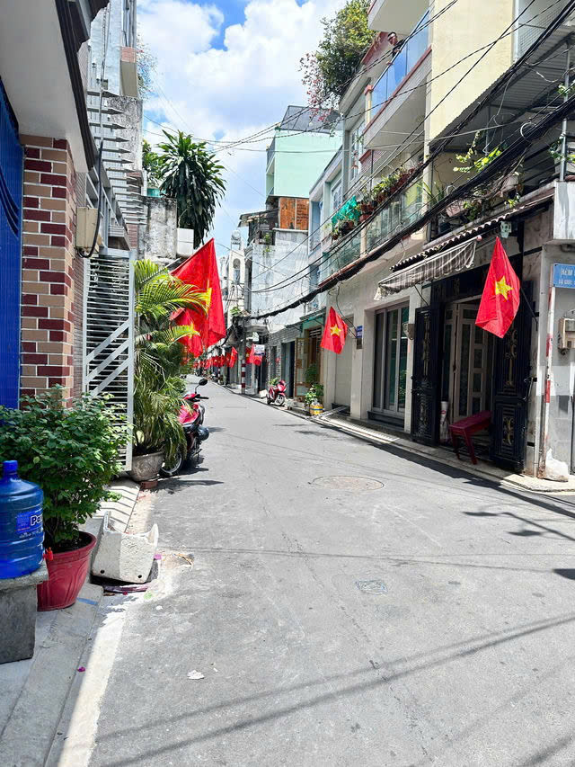 GIÁ MỀM NHẤT QUẬN TÂN BÌNH :  (P.9) Tân Trang 3.5 tỷ - Nhà 3 tầng – Hẻm xe hơi thông thoáng – P.9, - Ảnh chính