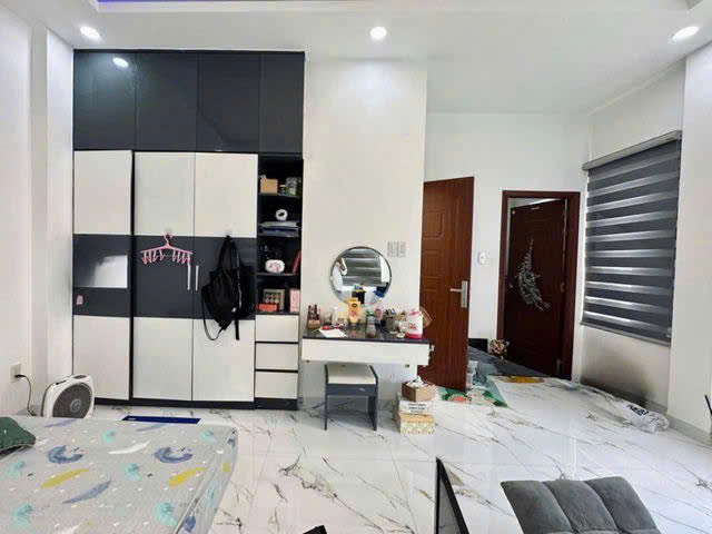 54m2 - 1<br> 54m2 - 3<br> 54m2 - 4<br> 54m2 - 5<br> 54m2 - 6<br> <br> Nhà Mới 3 Tầng ngay chợ vườn lài, Xe Hơi - Ảnh 2