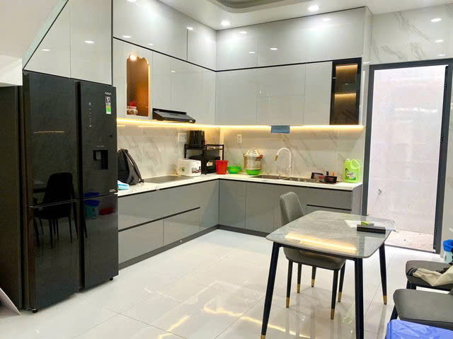GIÁ MỀM NHẤT QUẬN 10 - (P.13) Hòa Hưng  12 tỷ - NHÀ MỚI 100% - Ô TÔ NGỦ TRONG NHÀ - 4 TẦNG BTCT - - Ảnh 1