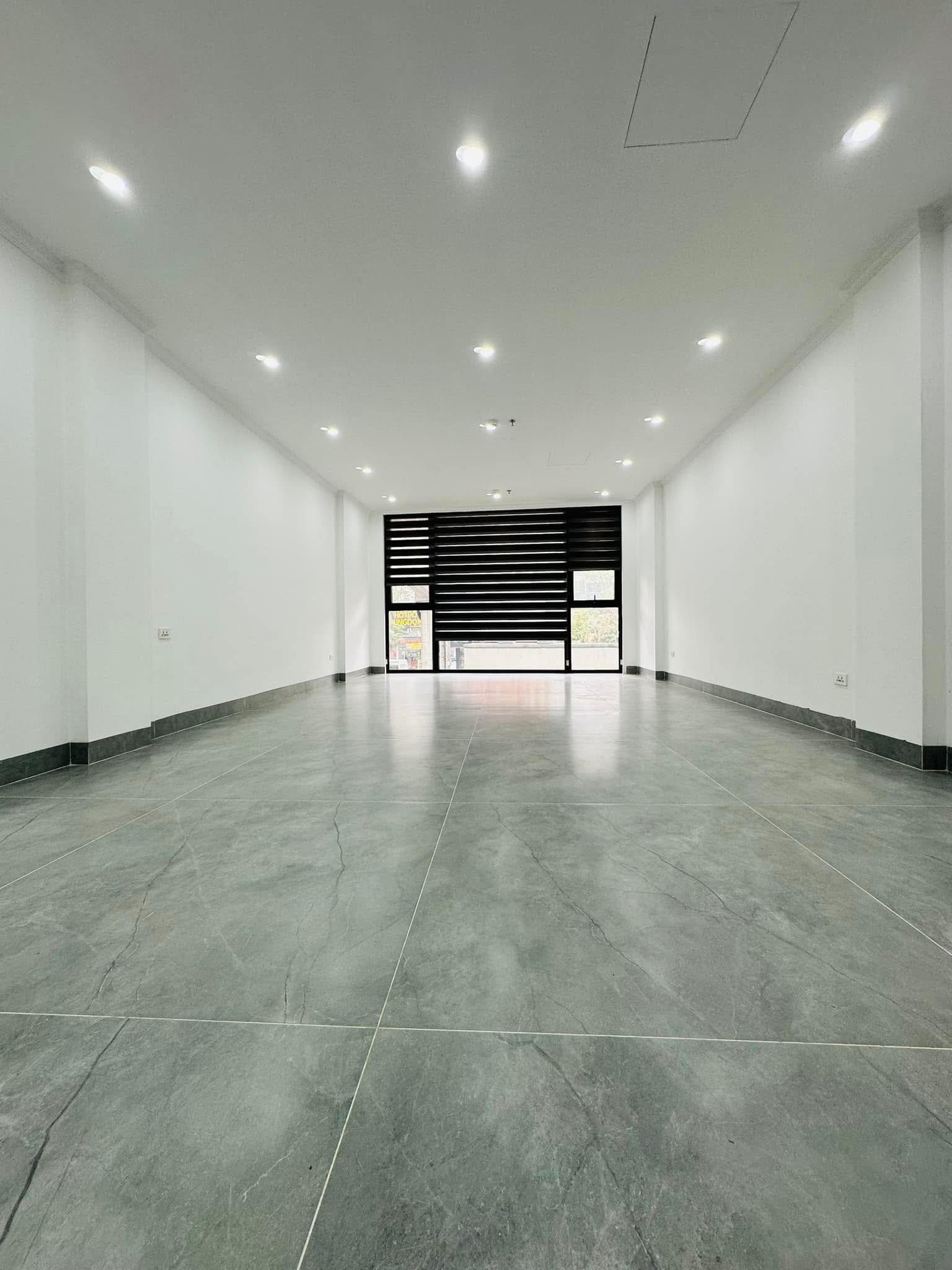 Bán nhà MP Hồ Tùng Mậu (Đối diện ĐH Thương Mại) 65m x 8T Thang máy,MT 5m 45.9 Tỷ - Ảnh 2