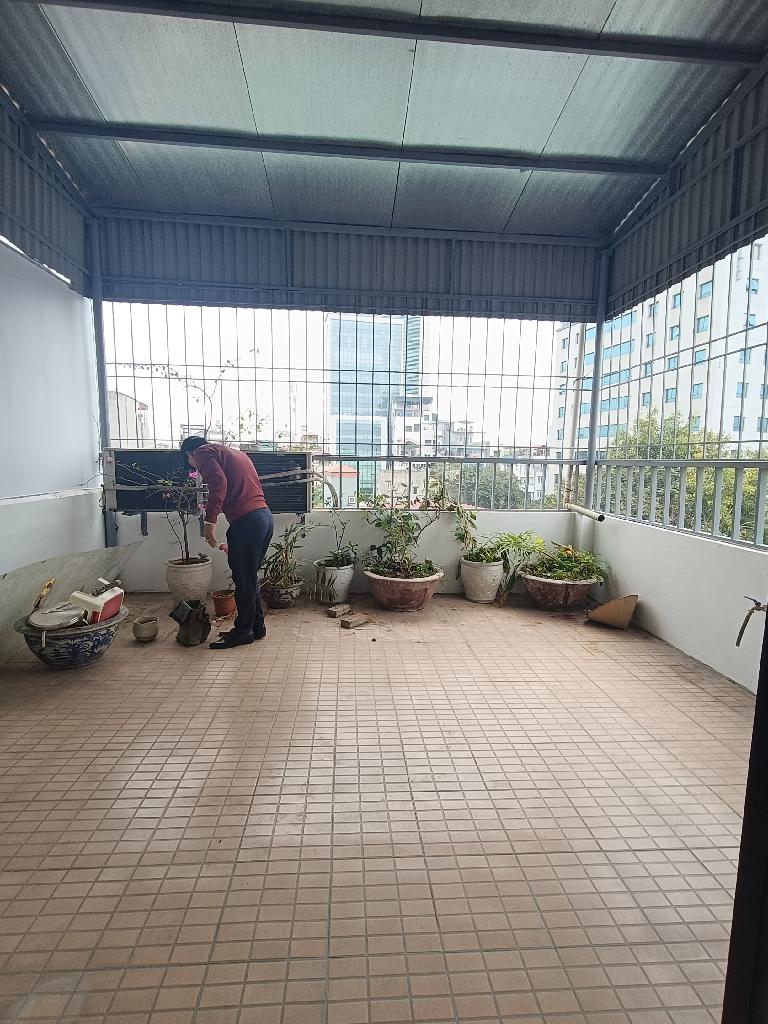 KINH DOANH - HAI THOÁNG - Ô TÔ GẦN - BÃI XE NGAY NHÀ - LẠC LONG QUÂN - GẦN 50M2 - HƠN 9 TỶ - Ảnh 4