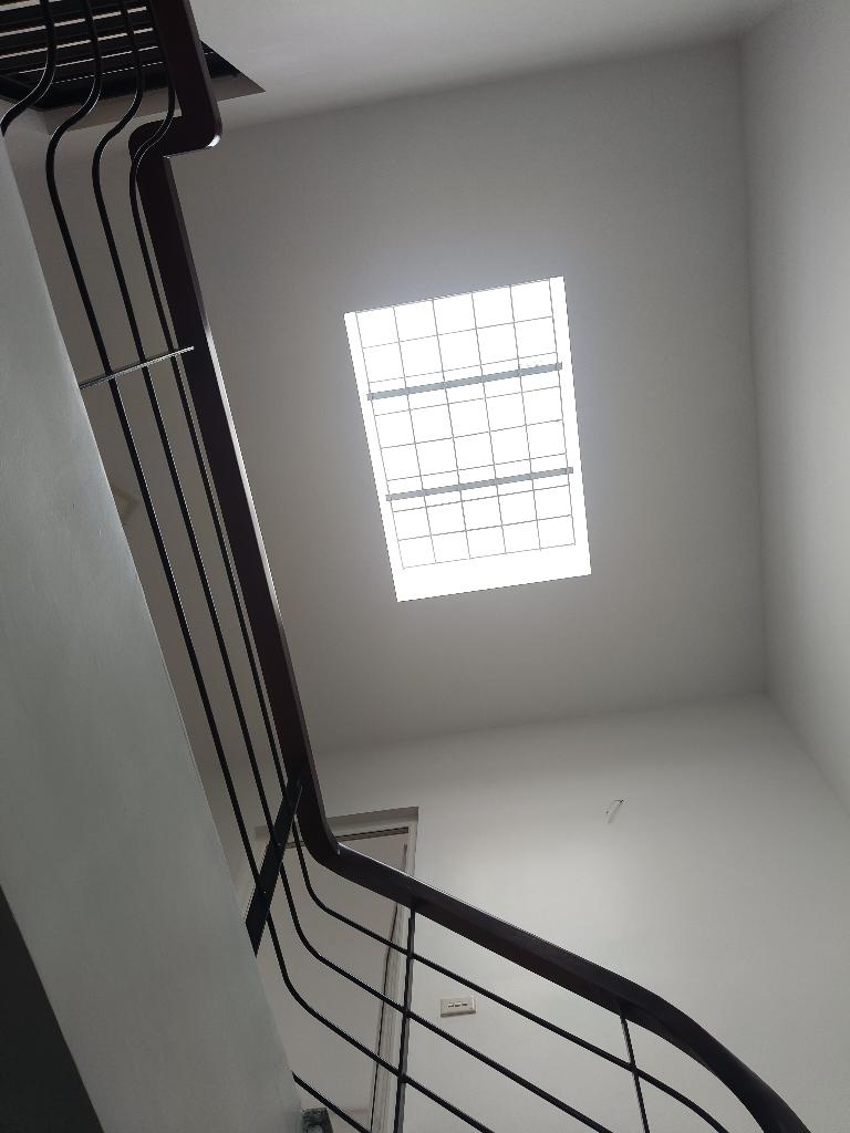KINH DOANH - HAI THOÁNG - Ô TÔ GẦN - BÃI XE NGAY NHÀ - LẠC LONG QUÂN - GẦN 50M2 - HƠN 9 TỶ - Ảnh 5
