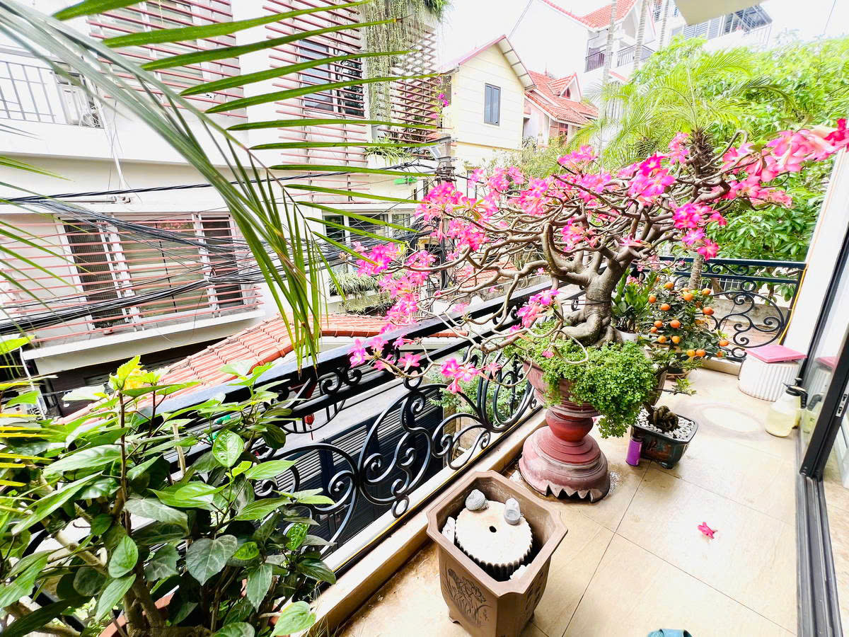 NAHF ĐẸP NGÕ THÔNG Ô TO VÀO NHÀ Bồ Đề 106m2,X  5 tầng, mặt tiền 4m,30 tỷ Long Biên. - Ảnh 4