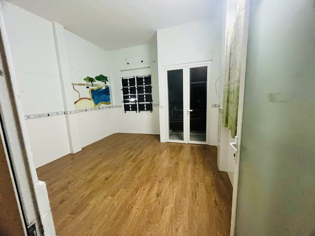 87m2 3T 4.3X19 XE HƠI NGỦ NHÀ LÔ GÓC 5 PN SÁT BÊN CV LÀNG HOA GIÁ 7.65 TỶ - Ảnh 4