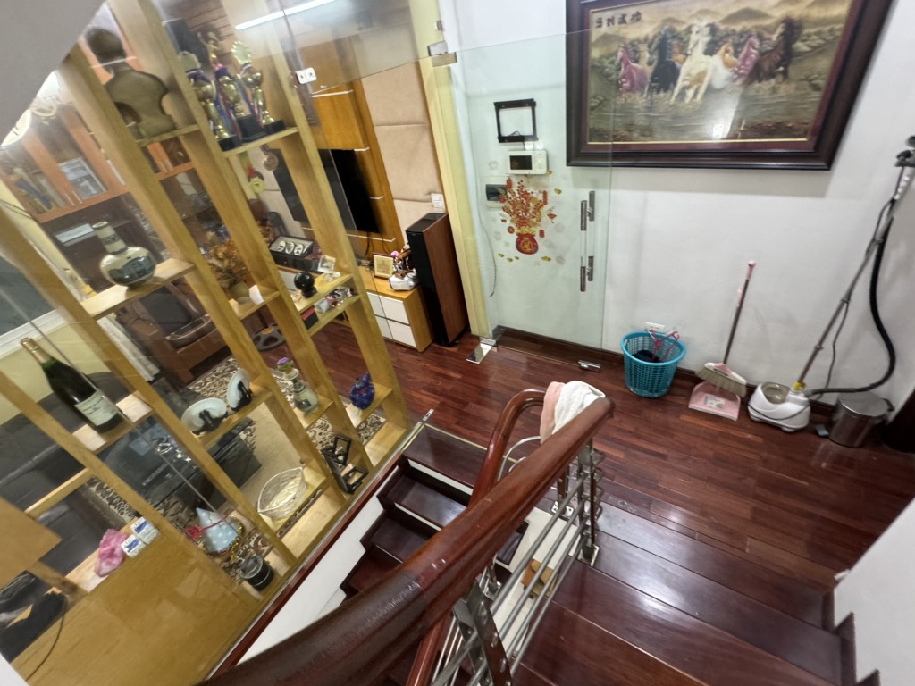BÁN NHÀ PHỐ TẢN ĐÀ - Ô TÔ QUA NHÀ - TUYẾN PHỐ KINH DOANH TỐT - DÂN CƯ TẤP NẬP - Ảnh 1