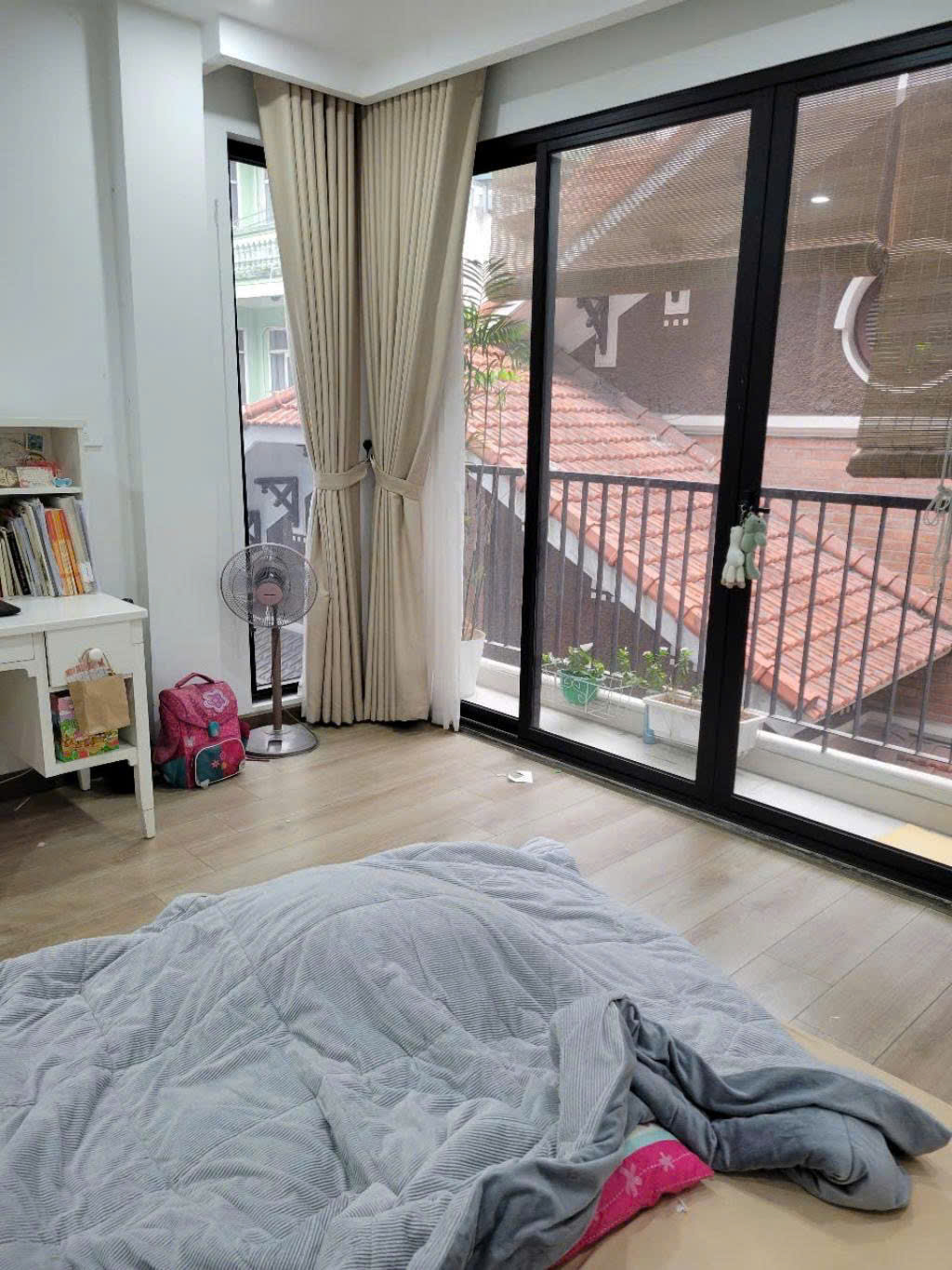 Nhà mặt ngõ Lạc Long Quân, Tây Hồ, lô góc hai thoáng, ngõ nông, 45m, 5 tầng, 12 tỷ. - Ảnh chính