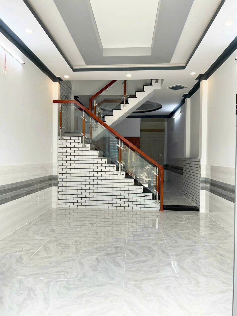 Chủ kẹt tiền cần bán gấp nhà 60M2, Quốc Lộ 50, SR giá 1,5T - Ảnh chính