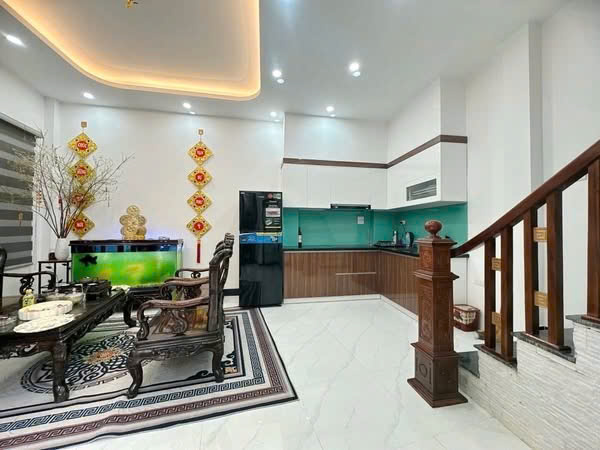 NHÀ ĐẸP - GIÁ TỐT - Vị Trí Đắc Địa Tại LẠC TRUNG - KIM NGƯU- HAI BÀ TRƯNG - HÀ NỘI - Ảnh 2