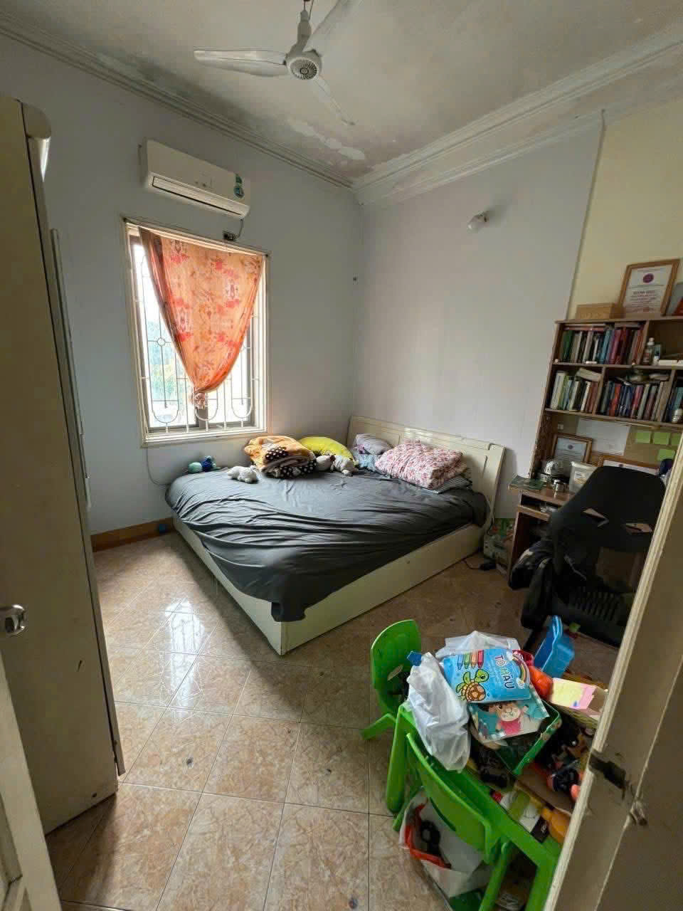 PHÁO ĐÀI LÁNG  - KINH DOANH - DT 42m2 4 tầng mặt tiền 3.7m Giá 15.8 tỷ - Ảnh 1