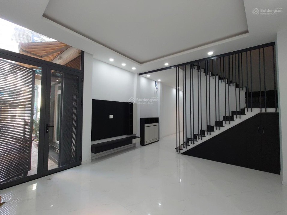 Bán nhà Nguyễn Tri Phương, Q.10, diện tích khủng 180m2, giá 7.2 tỷ - Ảnh 1