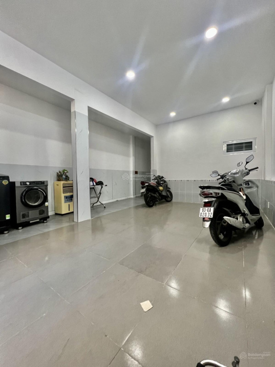 Bán nhà đường Bắc Hải, Q.10, 111m², CHDV 9 tầng, 10,x tỷ - Ảnh 1