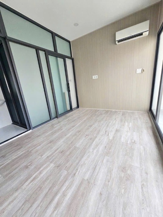 Nhà góc mới 3 tầng sát đường Nguyễn Duy P12Q8. Giá: 3.6 tỷ TL - Ảnh 2