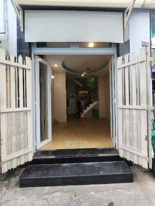 Nhà góc 4 tầng hẻm thông Nguyễn Trãi P2Q5. Giá 6.38 tỷ - Ảnh chính