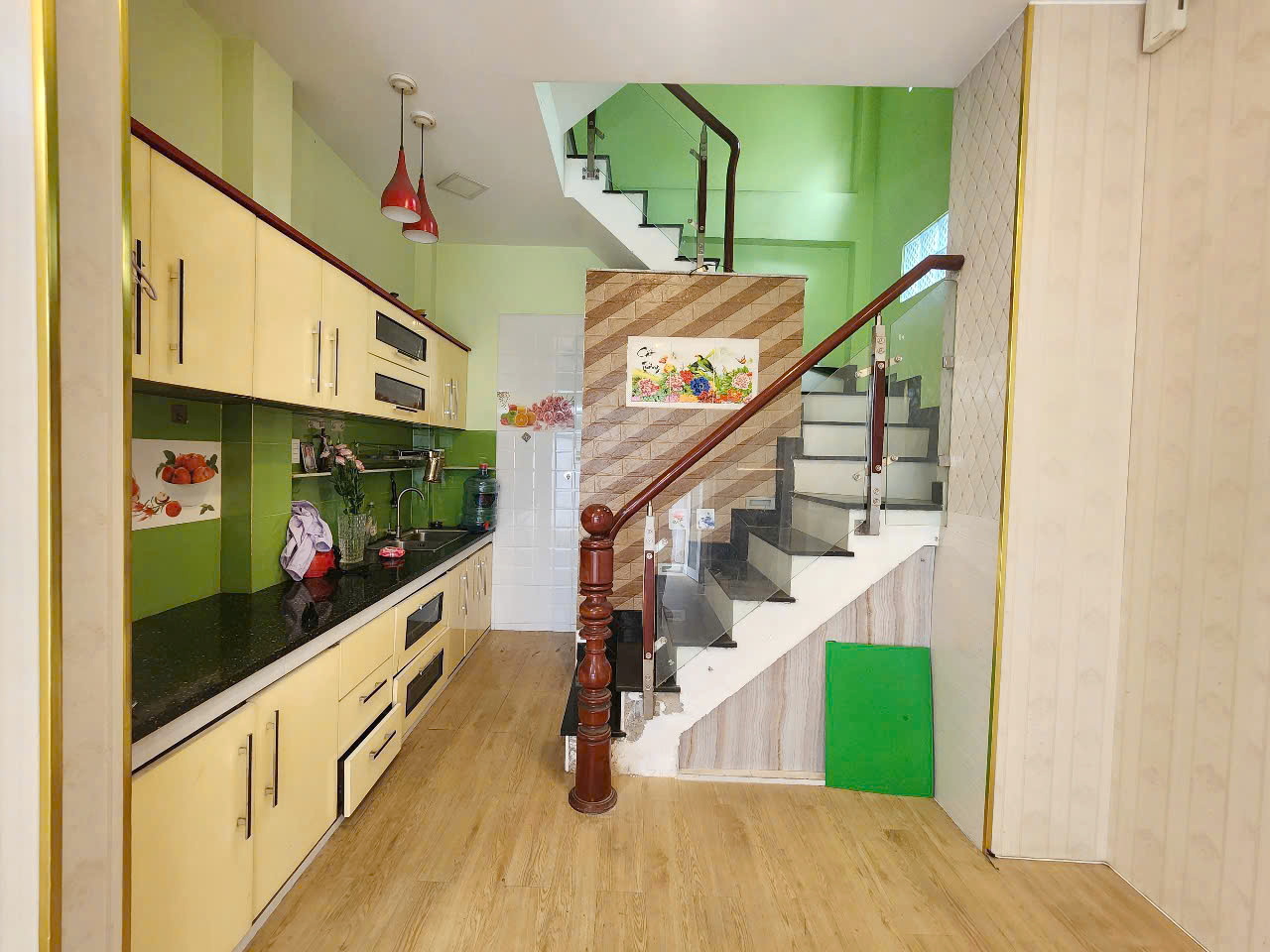 Nhà góc 4 tầng hẻm thông Nguyễn Trãi P2Q5. Giá 6.38 tỷ - Ảnh 2