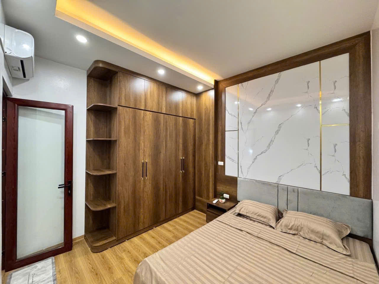 PHẢI THẬT NHANH - EN BÁN NHÀ NGỌC HÀ, BA ĐÌNH - ĐỐI DIỆN LĂNG BÁC, CÁCH PHỐ 70M - CHỈ  6.39 Tỷ - Ảnh 1