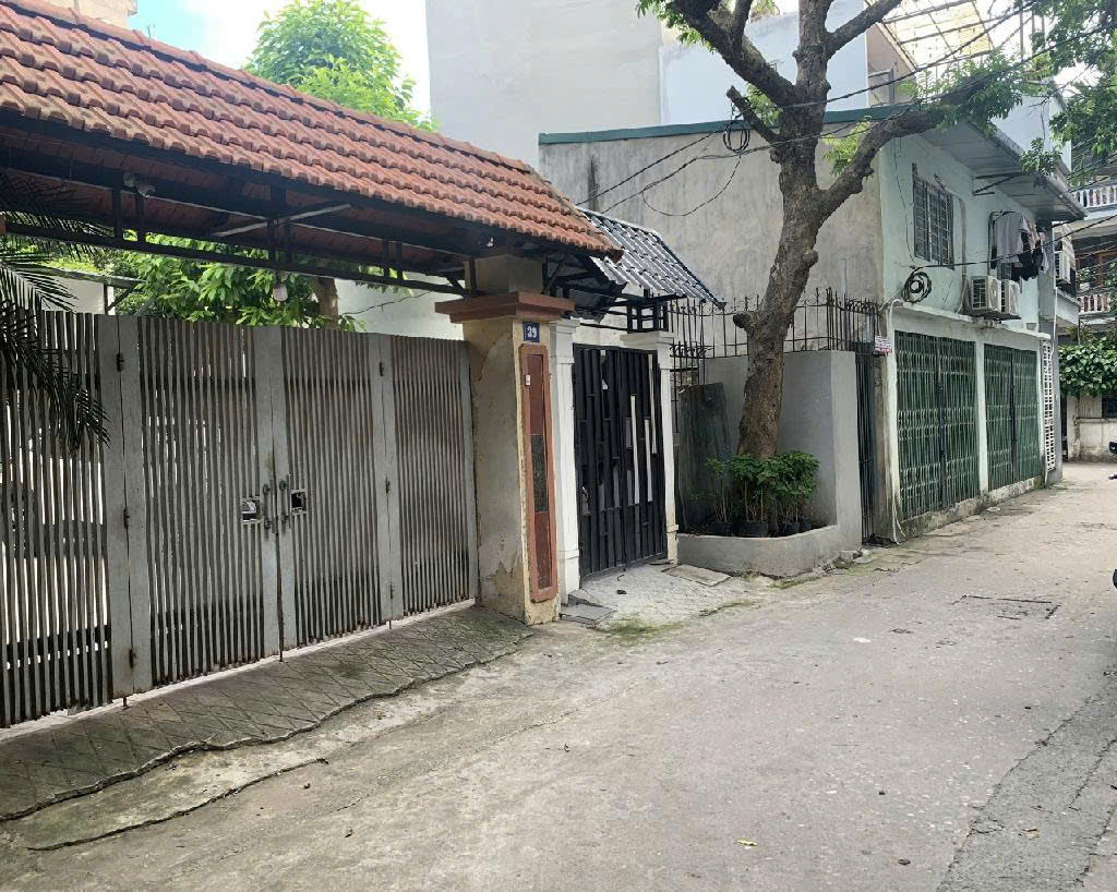 Bán nhà cấp 4 Ngọc Thụy. Diện tích 67m2, mặt tiền 3m . Long Biên . 5.7 tỷ - Ảnh chính