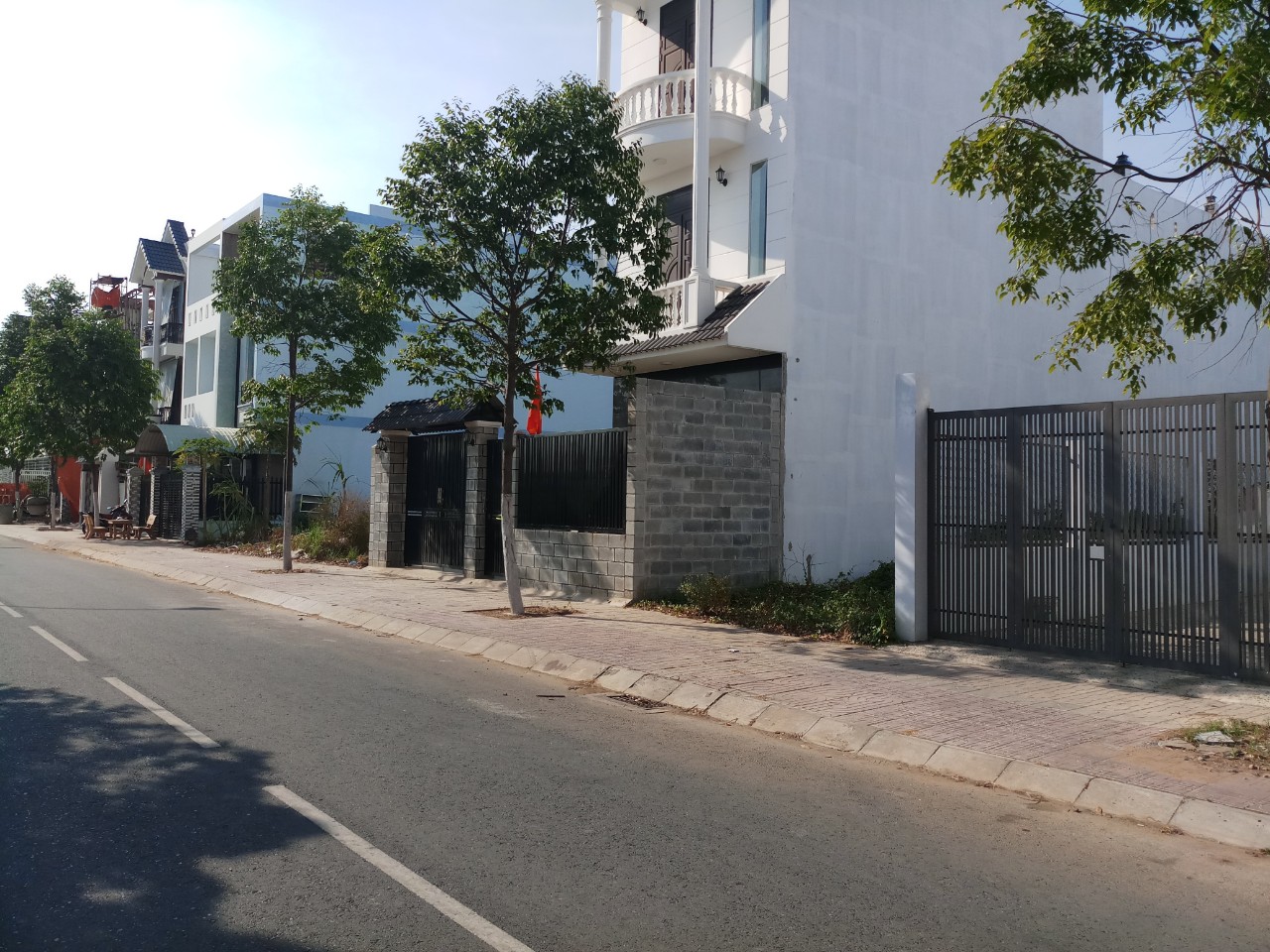 Bán 6x19m thổ cư khu đông dân, tiện về nội thành, thích hợp nghĩ dưởng đầu tư,cách Aeon Tên Lửa 20p - Ảnh 1
