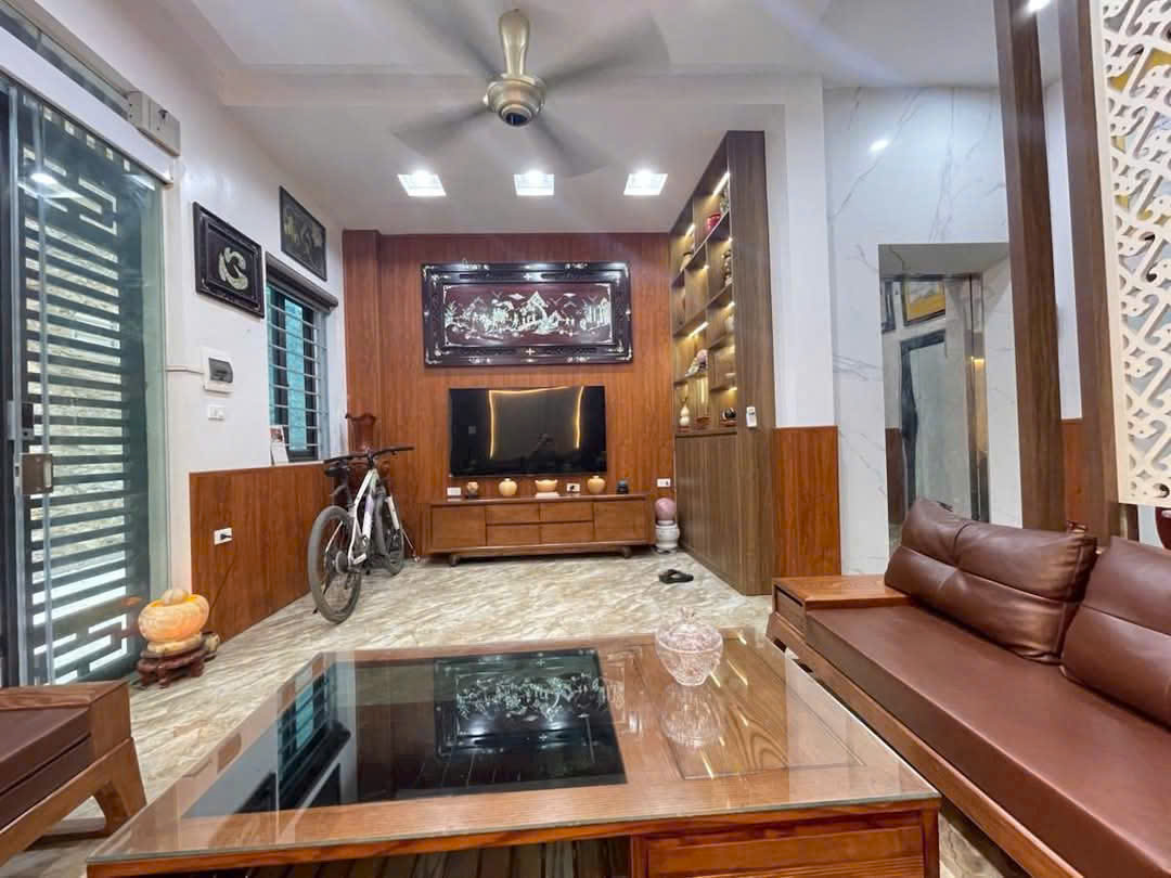 HOÀNG ĐẠO THÀNH  Ô TÔ THANG MÁY KINH DOANH DT 32m²  Giá: 10.99 tỷ - Ảnh 2