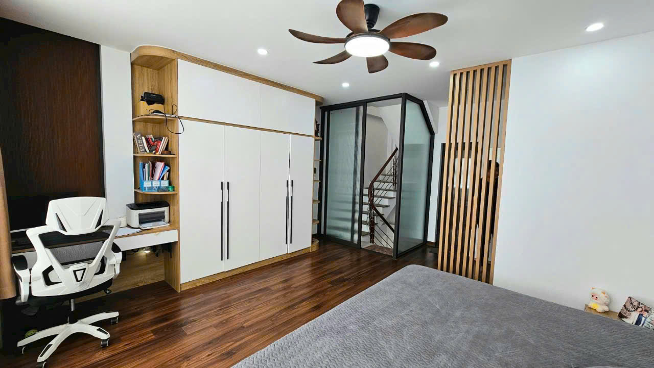 BÁN NHÀ HÀ ĐÔNG - MỚI ĐẸP - 02 MẶT THOÁNG - SỔ ĐỎ LÂU DÀI - Ảnh 1