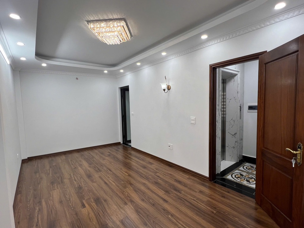 BÁN NHÀ PHỐ VỌNG, 10M RA MẶT PHỐ, THANG MÁY, DT 36M2, 8.9 TỶ - Ảnh 2