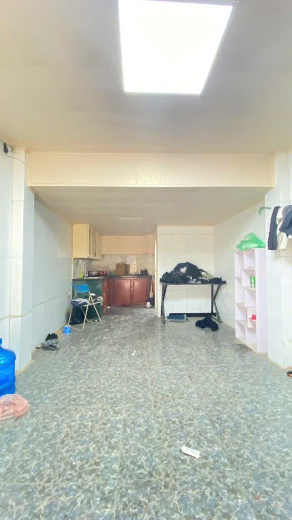 BÁN NHÀ ĐẸP CẤP 4- 33M2, NGÕ RỘNG SẠCH -VẠN PHÚC-CHỈ 4.9 TỶ - Ảnh chính