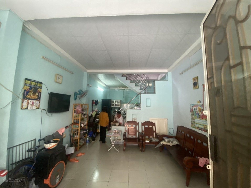 Bán nhà 72m², đường Cách Mạng Tháng Tám, Q.10, 2 tầng, 7,x tỷ - Ảnh 1
